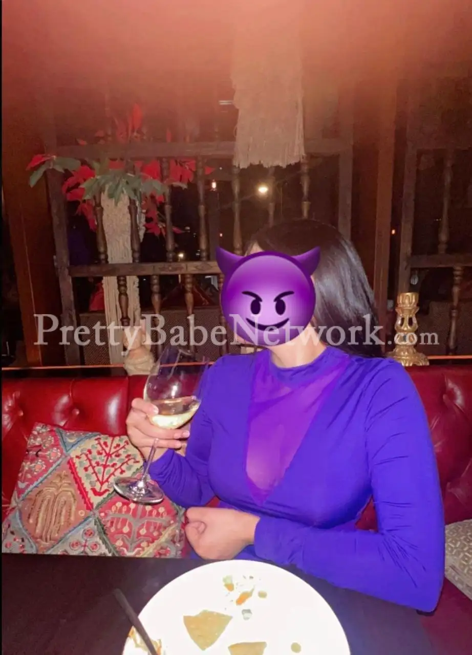 Priyanshi Model Call Girl in Yeshwanthpur, Bangalore